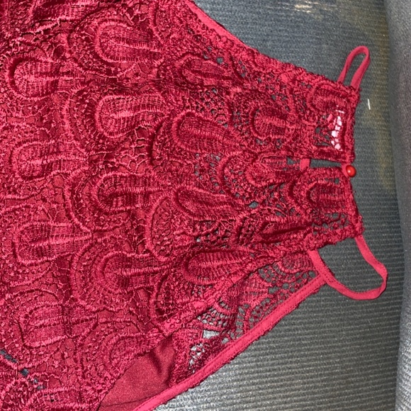 Emma Closet Crochet Lace Crop Top M - Picture 3 of 3
